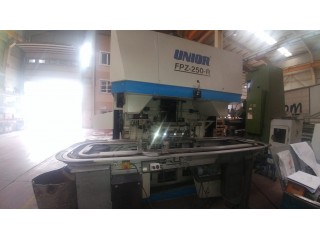 Unior Üç Taret 18 Takım Özel Seri İşleme Tezgahı 2005 Model